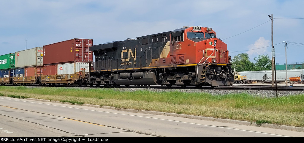 CN 2922
